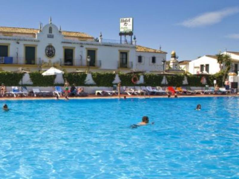 Globales Pueblo Andaluz Hotel San Pedro de Alcantara Exterior photo