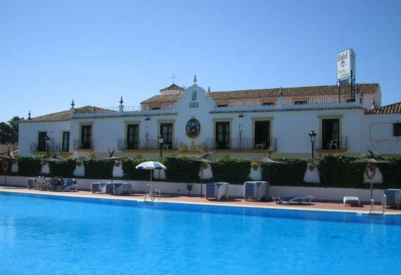 Globales Pueblo Andaluz Hotel San Pedro de Alcantara Exterior photo